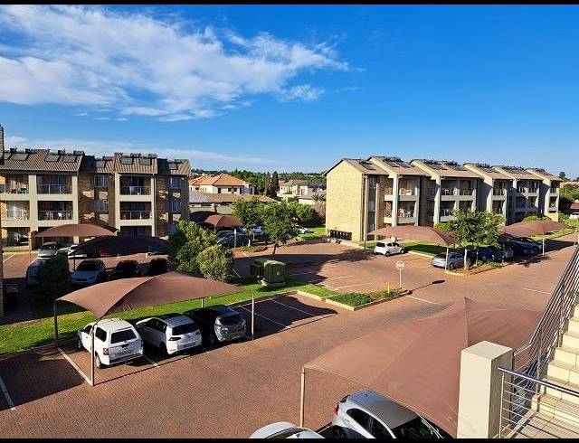 2 BEDROOM APARTMENT FOR SALE IN STONERIDGE
